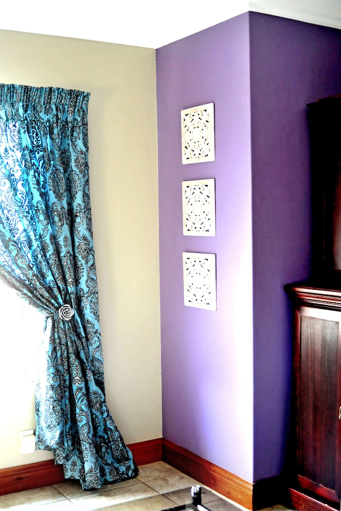 all seasons boutique hotel