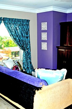 all seasons boutique hotel
