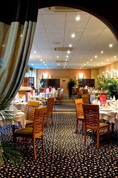 mercure nevers pont de loire