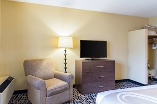 Quality Inn & Suites Mayo Clinic Area,Minnesota>>Rochester,3 star
