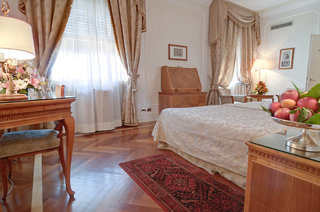 Bettoja Hotel Mediterraneo,Lazio>>Esquilino,4 star