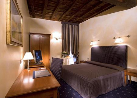 hotel trevi