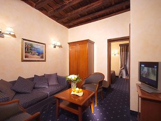 hotel trevi