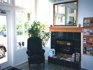 Super 8 By Wyndham 100 Mile House,108 Mile Ranch>>100 Mile House,3 star