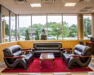 Rodeway Inn Macarthur Airport,Islandia>>Bohemia,2 star