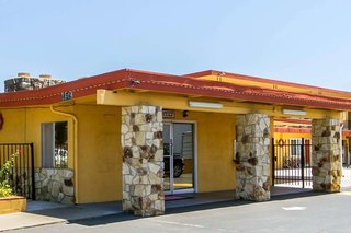 econo lodge