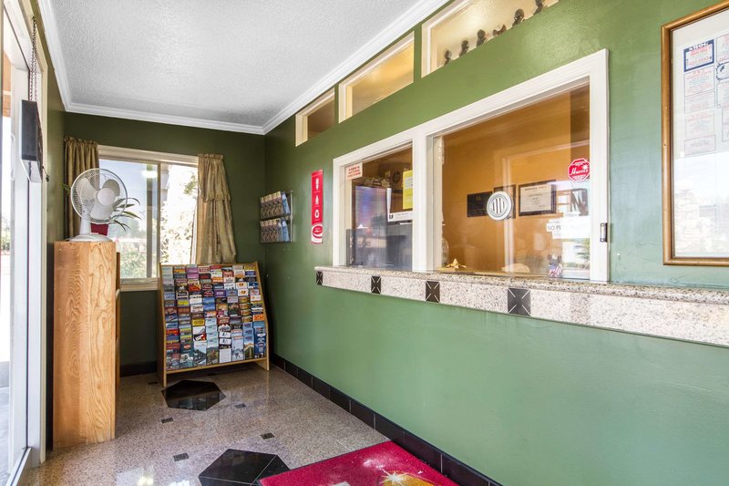 econo lodge