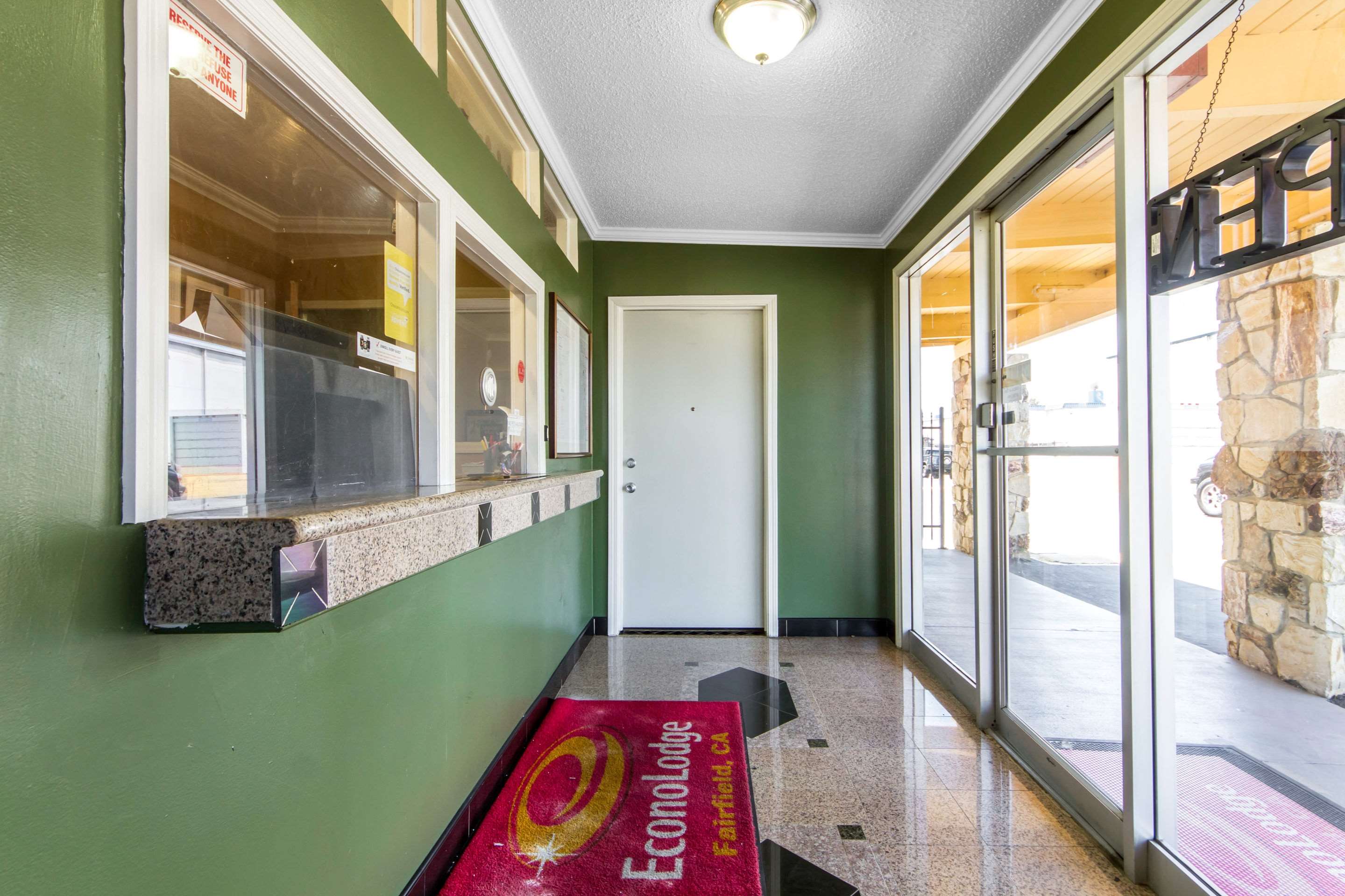 econo lodge