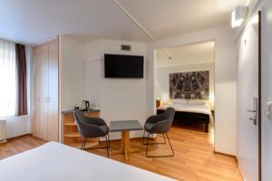 B&B Hotel Aachen-Hbf,Near Suermondt Ludwig Museum,2 star