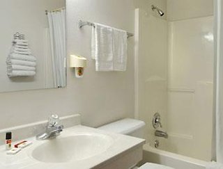Super 8 By Wyndham Denton,Texas>>Denton,2 star