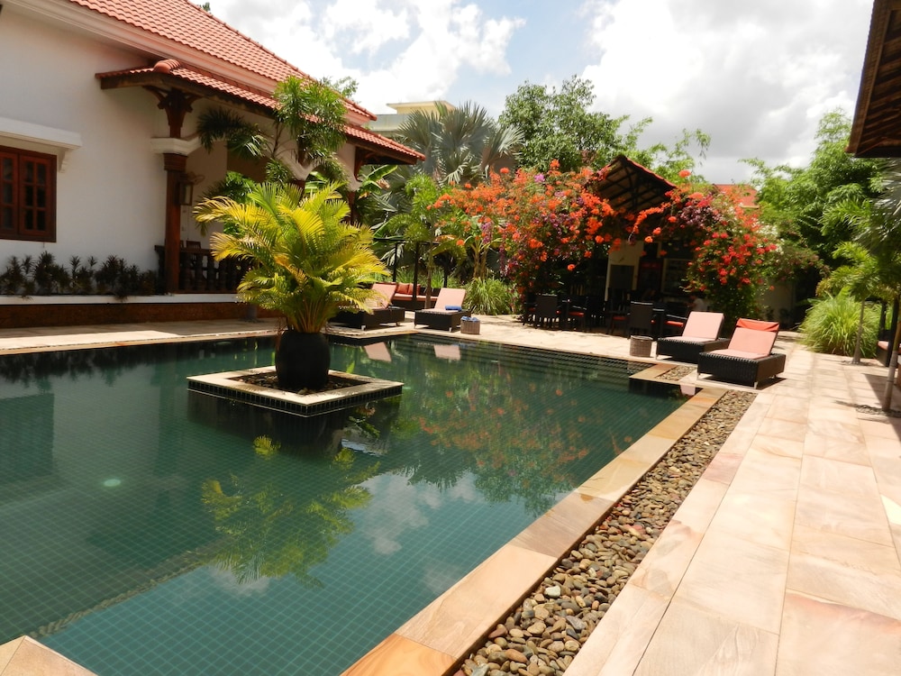 eureka villas siem reap