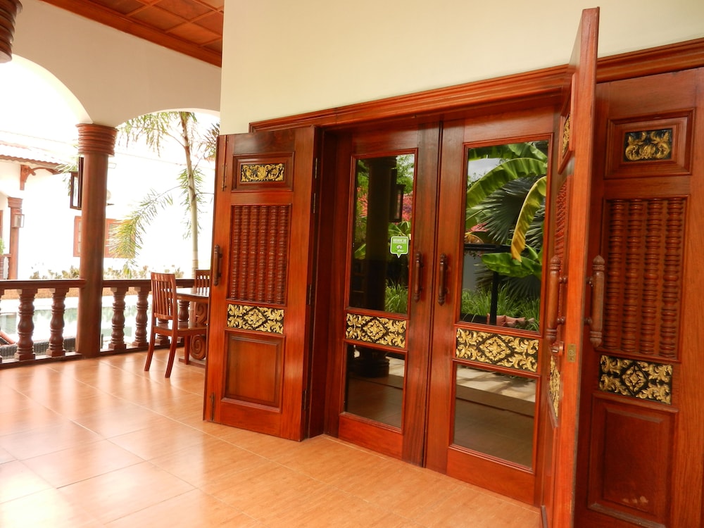 eureka villas siem reap