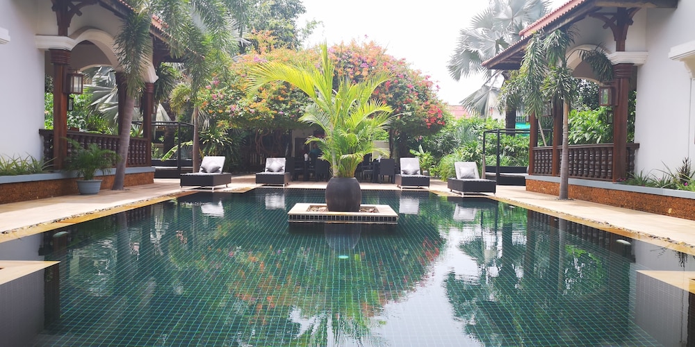 eureka villas siem reap