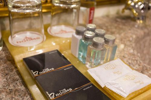 the rooms boutique hotel