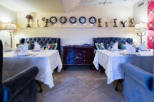 the rooms boutique hotel