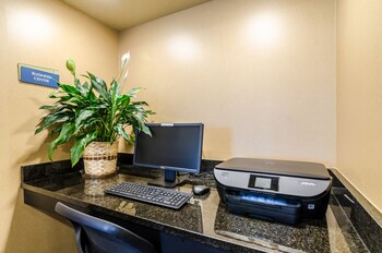 cobblestone inn and suites cambridge