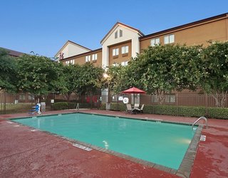 Red Roof Inn Plus+ Austin South,Austin County>>Austin,3 star