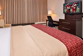 red roof inn plus austin south