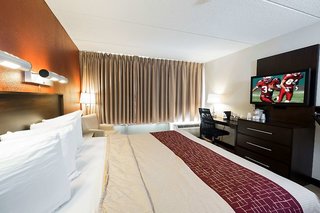 red roof inn plus austin south