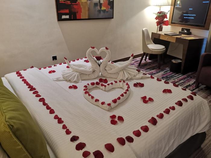 golden tulip media hotel