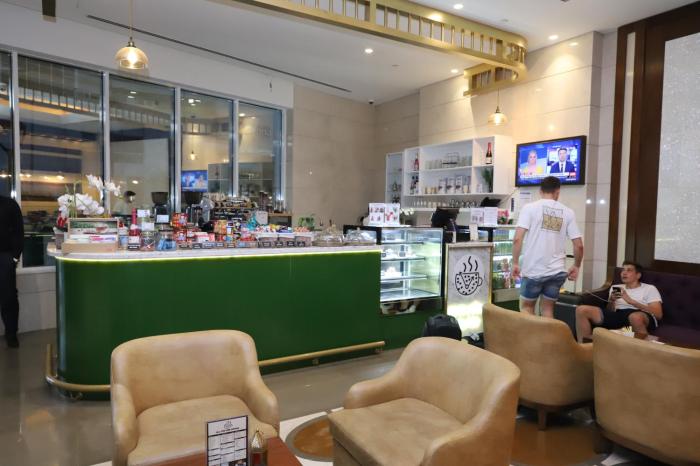 golden tulip media hotel