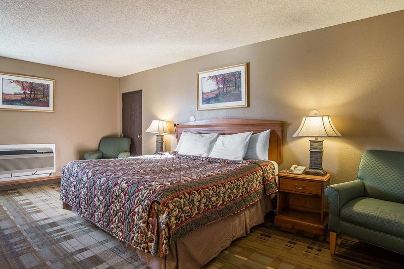 rodeway inn cheyenne i 80 east