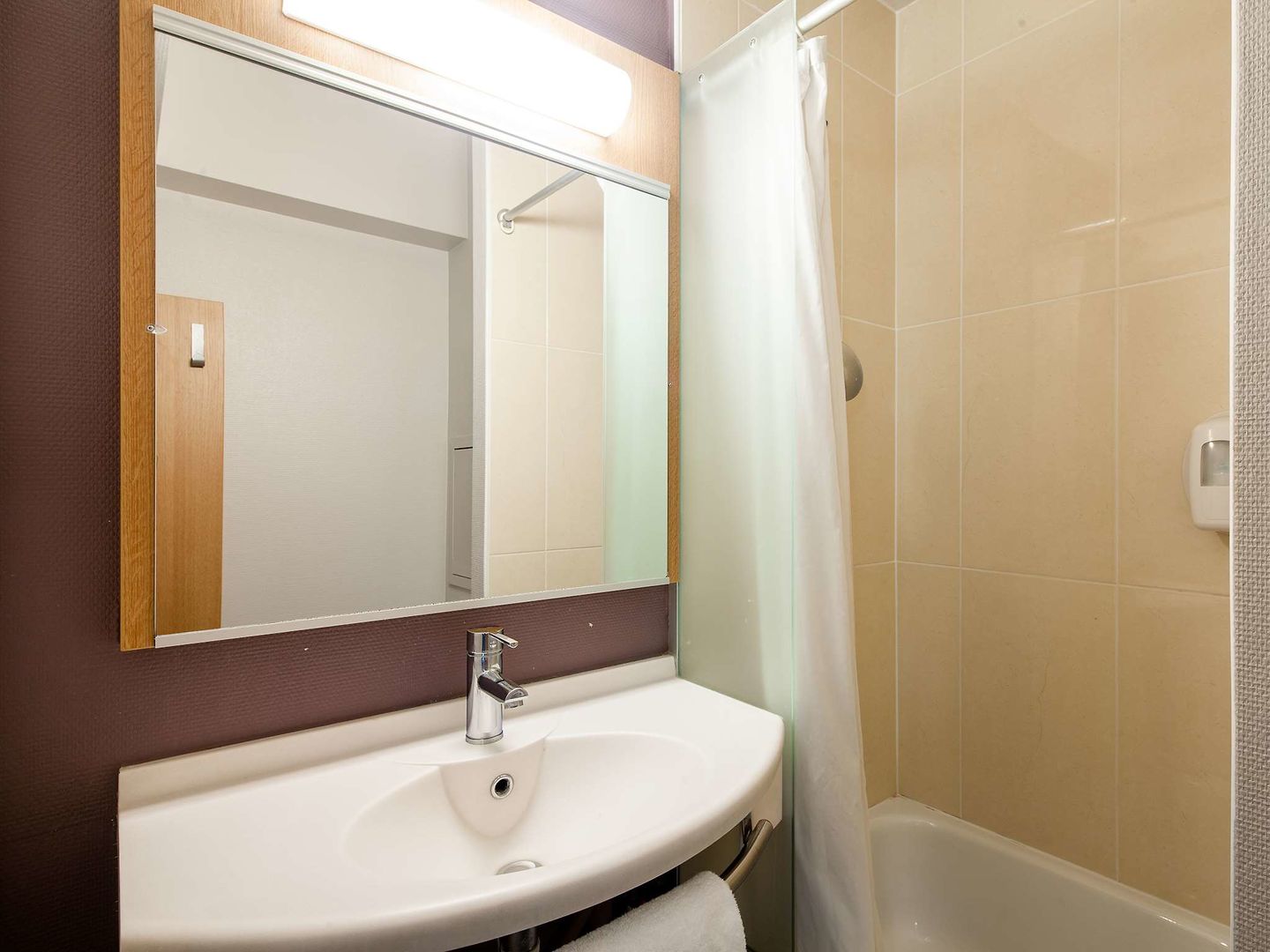 bandb hotel orly chevilly larue