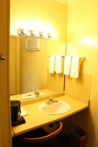 colonial inn franklin