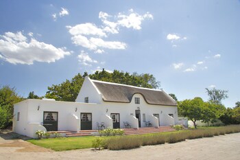 klein waterval riverside lodge