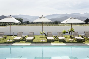 klein waterval riverside lodge