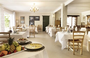 klein waterval riverside lodge