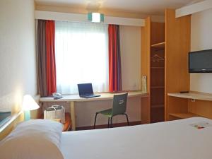 ibis koeln frechen