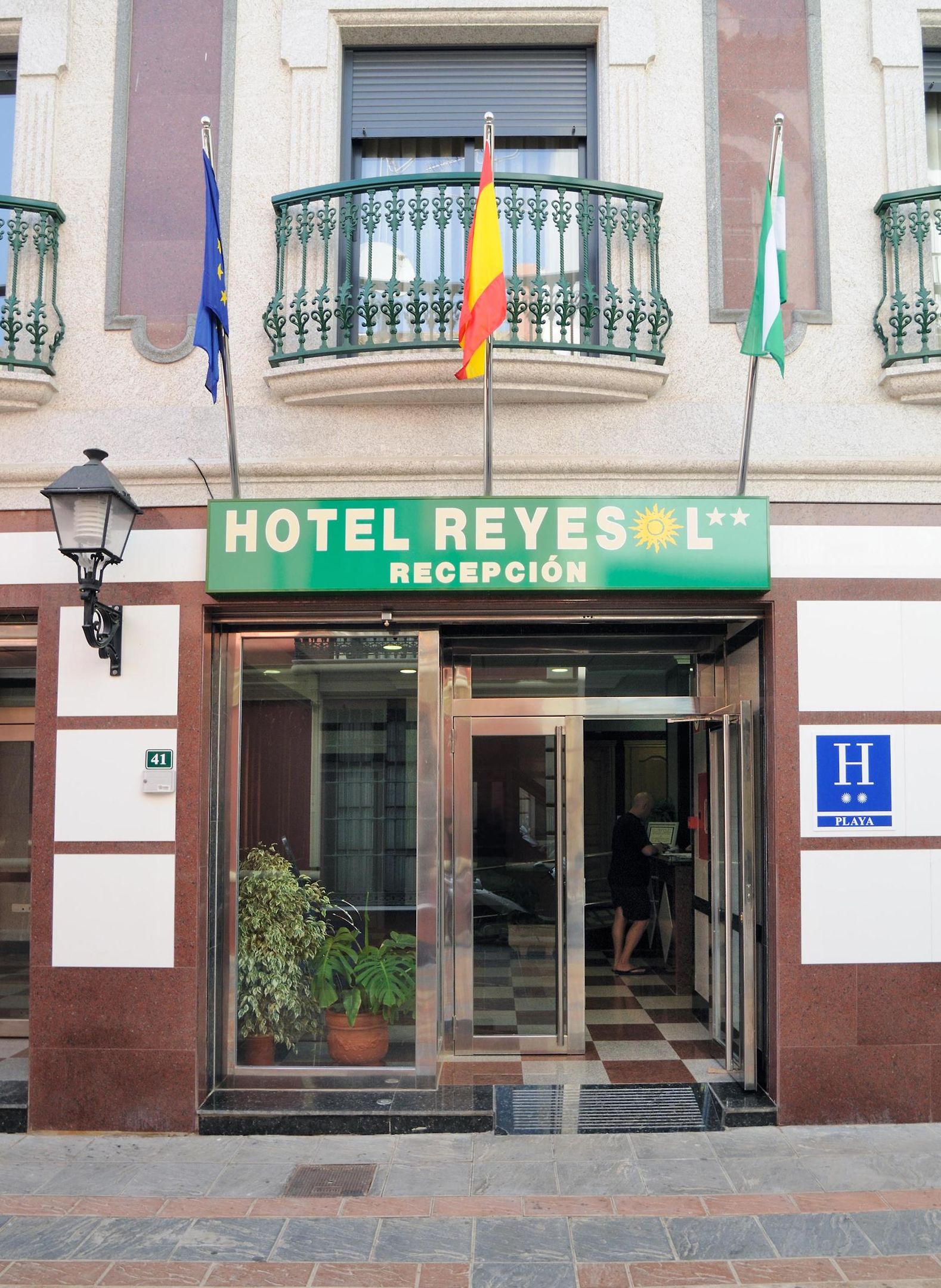 hotel reyesol