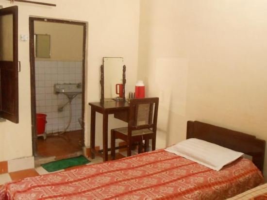 Gaurav Guest House,Gokul>>Mathura,3 star