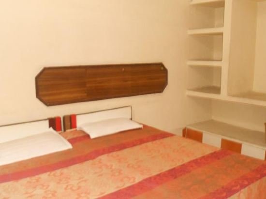gaurav guest house