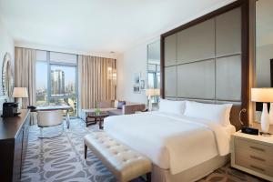 Hilton Dubai Al Habtoor City,In Dubai (Beach & Coast),5 star
