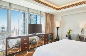 Hilton Dubai Al Habtoor City,In Dubai (Beach & Coast),5 star