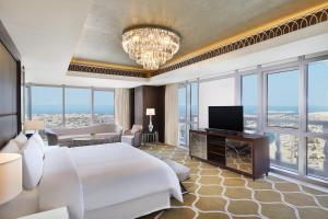 Hilton Dubai Al Habtoor City,In Dubai (Beach & Coast),5 star
