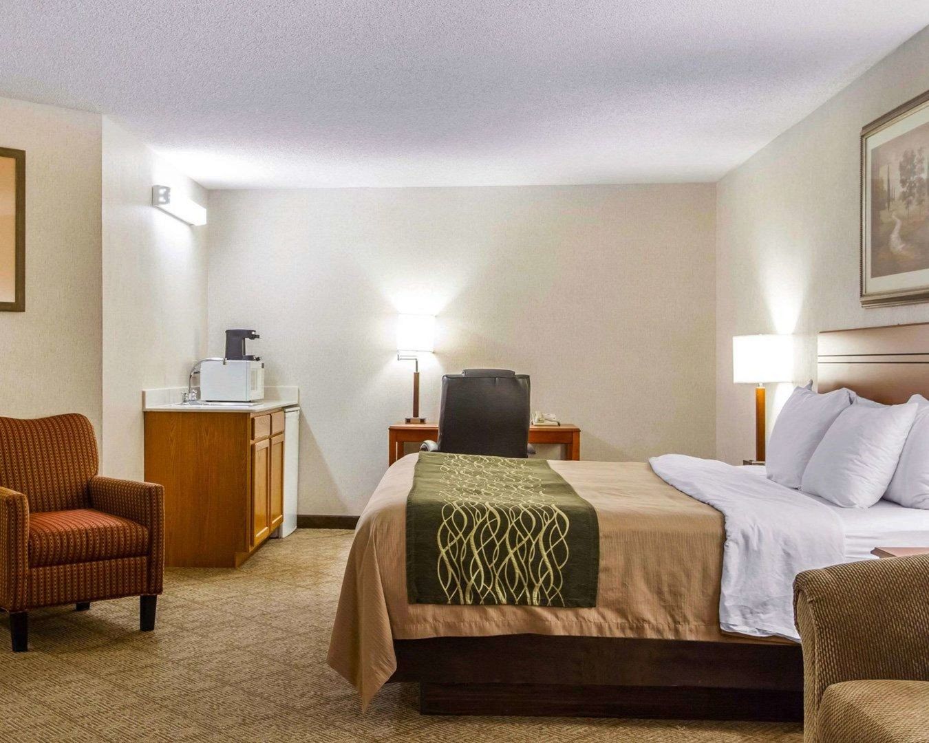 comfort inn at the zoo