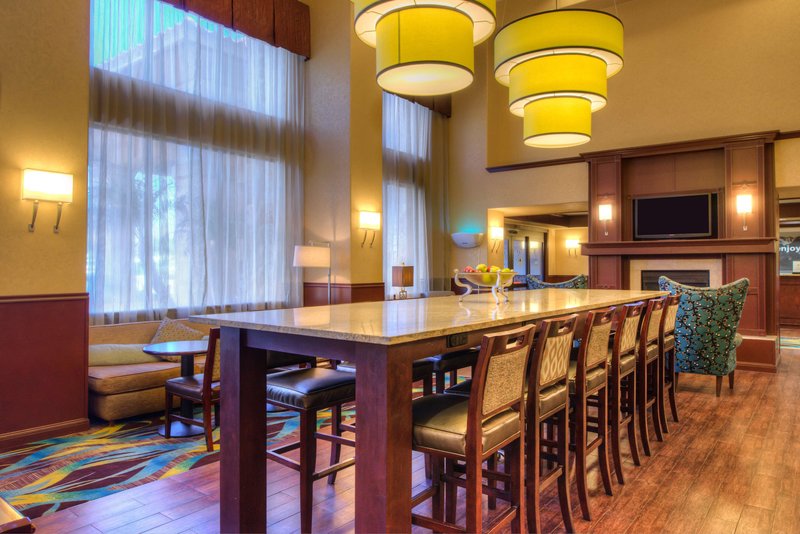 hampton inn and suites ontario