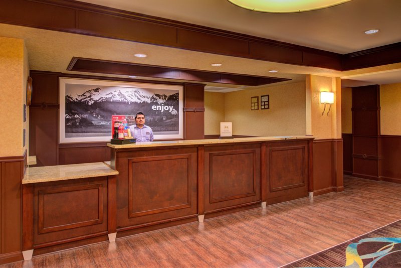 hampton inn and suites ontario