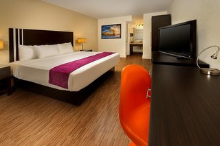 avanti international resort