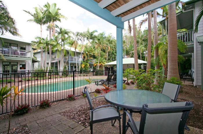coral beach noosa resort