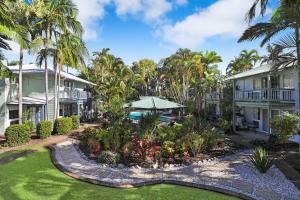 coral beach noosa resort
