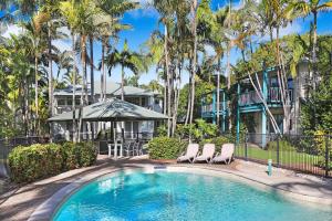 coral beach noosa resort