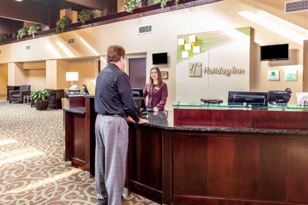 holiday inn gurnee convention center