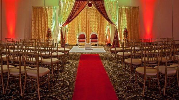 holiday inn gurnee convention center