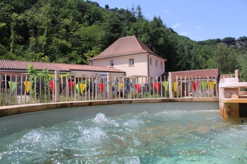 Hotel La Peyrade,Cajarc>>Cahors,2 star