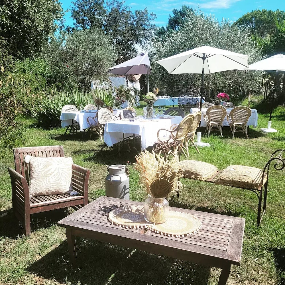 hotel and restaurant les mouettes