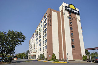 Hampton Inn Newark Airport